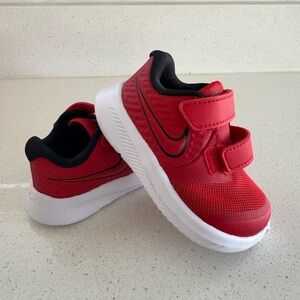 Infant Nike Shoes - Size 4C